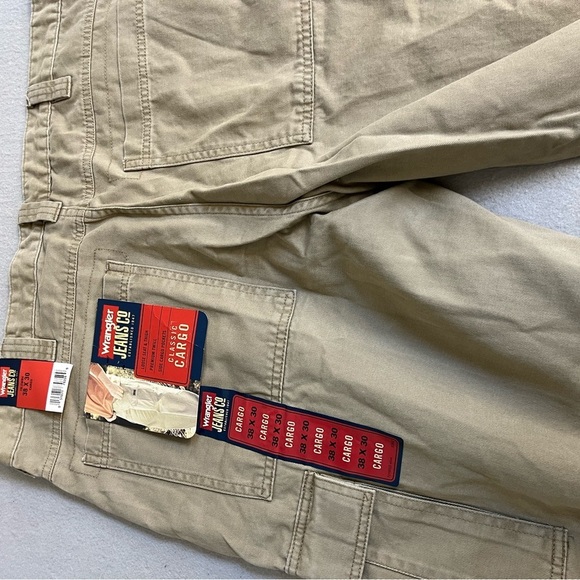 Wranglers 38 x 30 cargo men’s pants - Picture 5 of 5